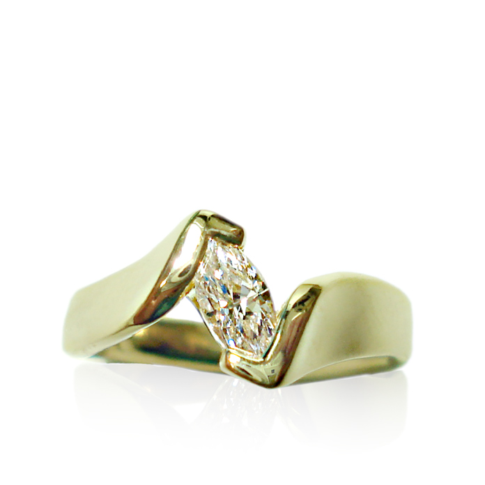 "Elegant Marquise" Ladies Ring Diamond =.46cts VS-1 F, 18KYG=5.2dwt. Item #KRY-D-1128.