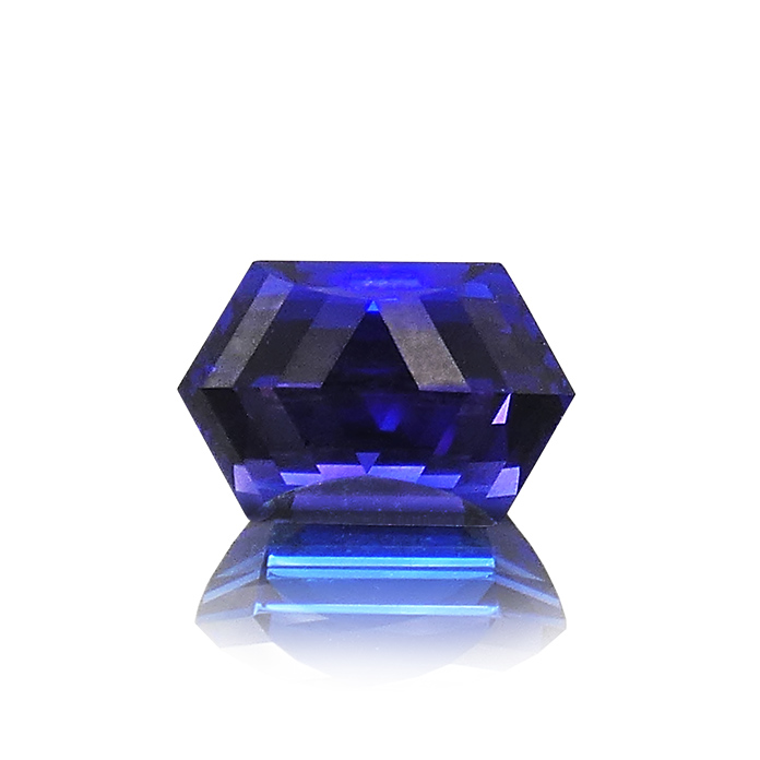 This stunning Chevron cut Tanzanite is cut by acclaimed lapidary artist Steven Avery. 8.66cts., 9.4x14.2mm. Item #CCJ-TZ-636.