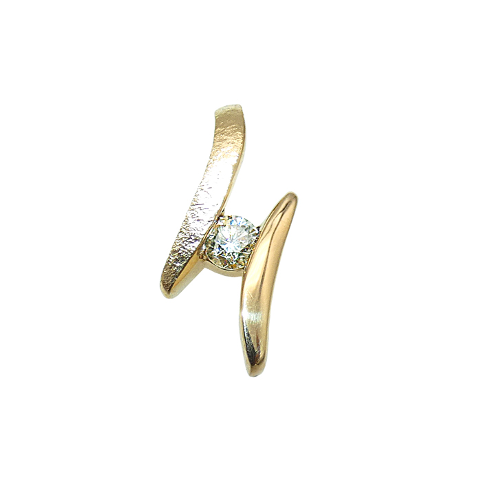 "Evening Star" KC Classic Design ladies pendant with round brilliant diamond = .37 cts VS-2 I in 18KYG = 2.7 dwt. Item# KPY-D-2432