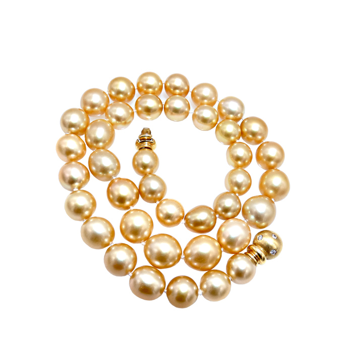 Ladies strand of south sea golden pearls = 10-12mm with 18KYG clasp with flush-set diamonds = .24 cts VS G. Item# SY-SSG-D-115-19.5